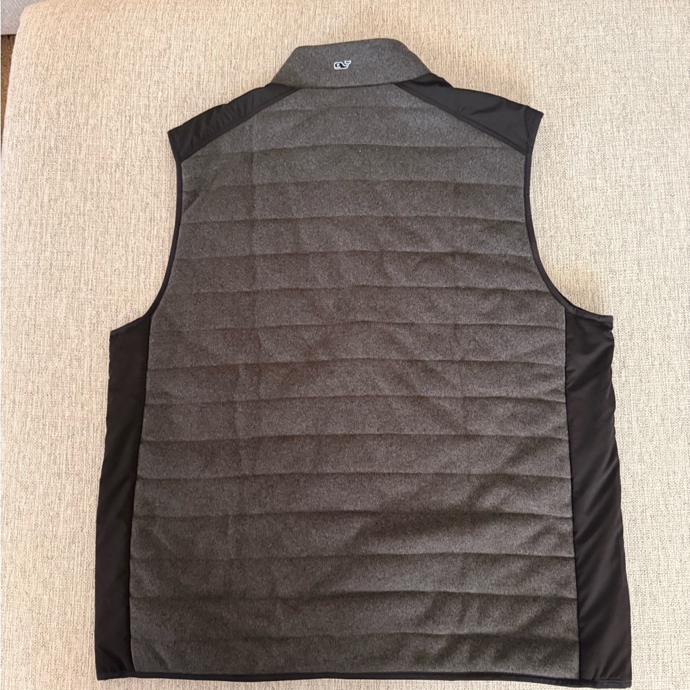 Vineyard vines vest